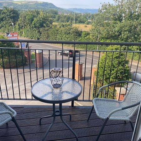 Hastings Apartments Extra Large Self Catering Apt Tourism Certified Free Parking Wifi Belfast Exteriör bild